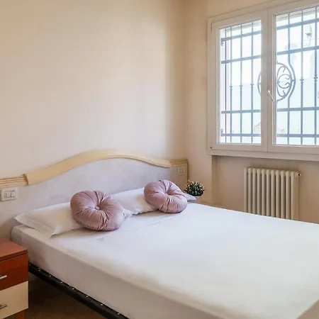 3 Min To With Patio Ac - Il Lupo Affitta Apartamento
