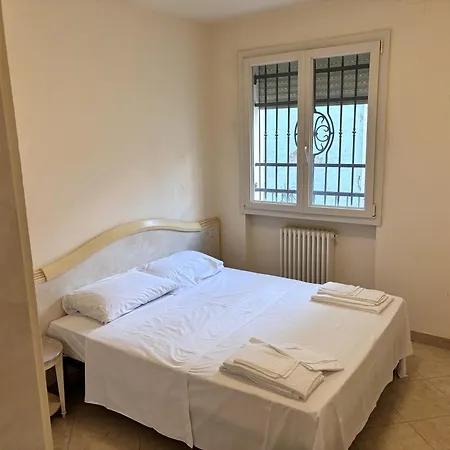 3 Min To With Patio Ac - Il Lupo Affitta 아파트 *