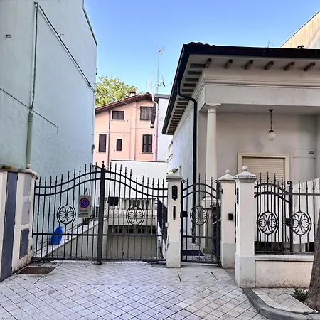 3 Min To With Patio Ac - Il Lupo Affitta Cattolica