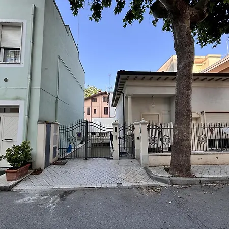 3 Min To With Patio Ac - Il Lupo Affitta * Cattolica