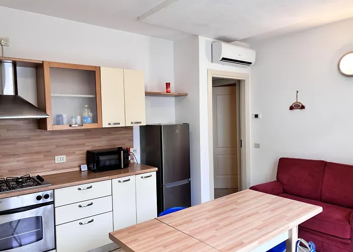 3 Min To With Patio Ac - Il Lupo Affitta