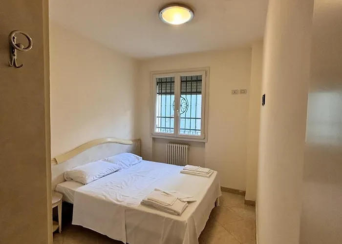 アパート 3 Min To With Patio Ac - Il Lupo Affitta *