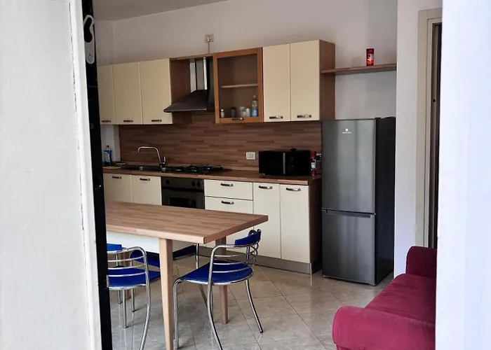 3 Min To With Patio Ac - Il Lupo Affitta Apartmán